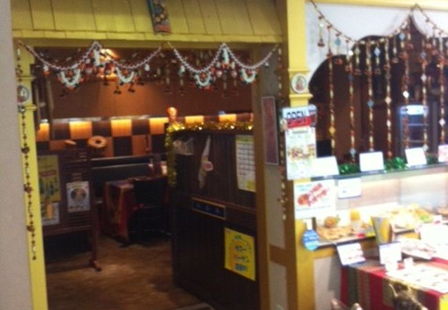 いかにもなカレー店