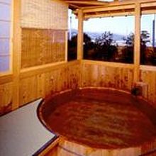 風呂もきれいでない