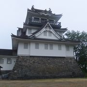 横手公園にあります。