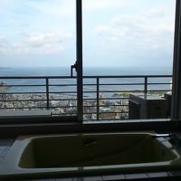 お風呂から景色が見えます