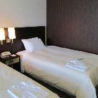 部屋は広くないが綺麗