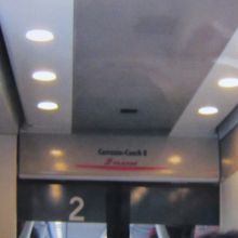 車内に通じるドア