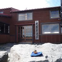 穂高岳山荘の入口