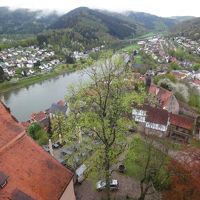 城の塔からホテルの敷地を撮影