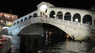 ベネツィアの橋と言えば