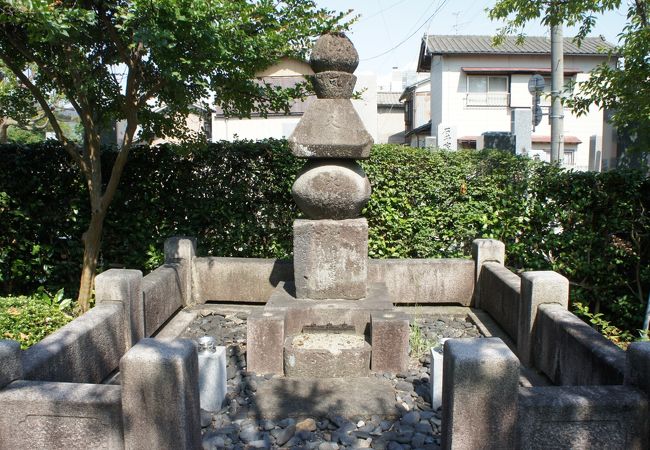 溝口秀勝の奥方が建立した寺