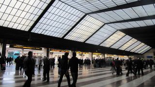 特徴的なコンコース