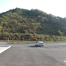 バスもけっこう停められるほど広い駐車場