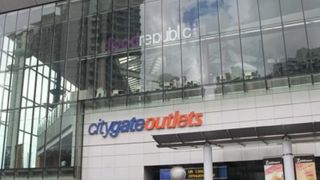 買いものしやすく、フードコートも多種