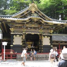 家康の御輿が収蔵されている。