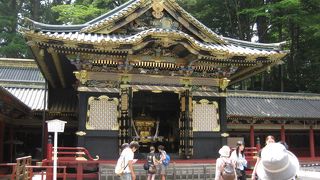 家康のお御輿が飾られている場所。