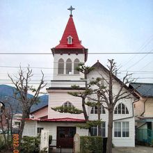 如何にも教会らしい建物です