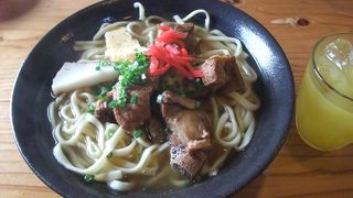 美ら海水族館の近くです