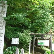 刈田岳山頂の「刈田嶺神社」と対になってます