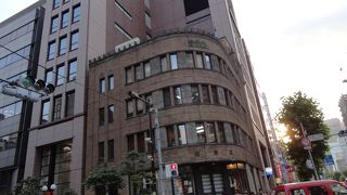 昭和を感じる建物です