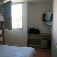 値段相応のお部屋です