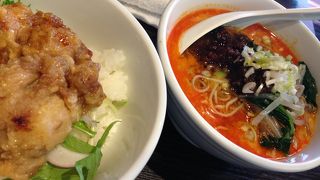 担々麺が美味しい。