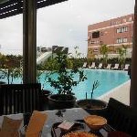 屋外プールもきれい