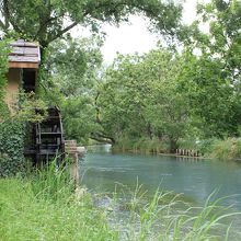 定番の水車小屋
