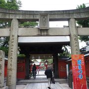 「天神」の地名はこの天満宮がここに移転してきたことに由来すると言われる神社