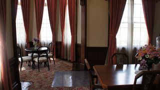 係りの方が内部を案内してくれます