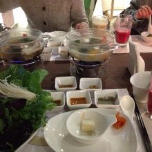 赤い物は山芋の入ったジュース