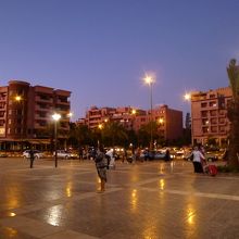 マラケッシュ駅前の景色