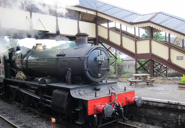つかの間のウェールズの景色を堪能　ランゴレン保存鉄道