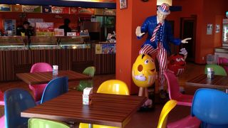 ブルーシールを食べるなら直営店で！