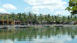 橋から！歩きながら！船から！朝から晩までどこから見てもいい眺めのドゥボン川！