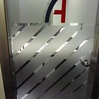 バスルームの扉