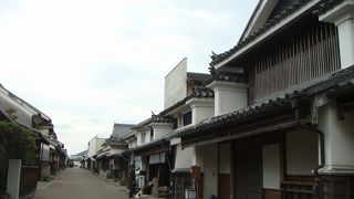 朝一番、静かな雰囲気