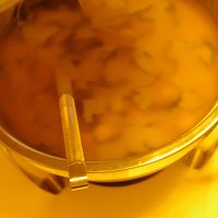 ある日の朝食　豆腐入り　味はともかく気持ちが嬉しい