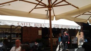 季節がいいときにはカフェでゆっくりしましょう