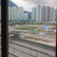 部屋から啓徳空港跡地が見れます