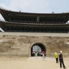 南大門（近接撮影）