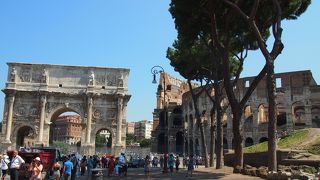 ローマ最大の凱旋門