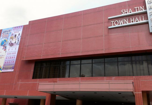 時期によって広東オペラが観れます。