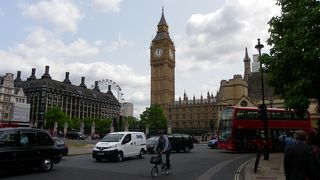 日本の国会議事堂は墓場でしたが・・・