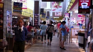 かなり広くてお店多い