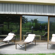 ゆったり出来る場所あり・・座ったら、リラックス出来ます。