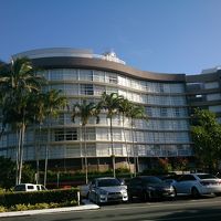 ホテル外観（道路側）