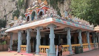 インデイアな雰囲気と自然の景観が織りなすエキゾチックな空間