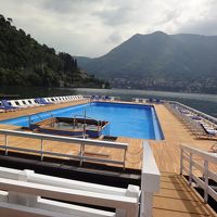 プールからの眺めは素敵です