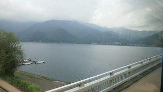 河口湖全体を見ることができます！　～河口湖大橋～