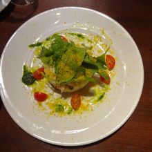 タラバ蟹とジャガイモのサラダ