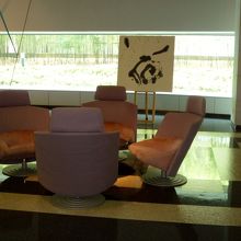 ゆったりした椅子がある