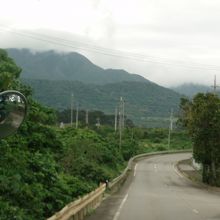 訪問時は山頂に雲がかかってました・・・・
