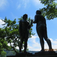 反対側からは逆光でした