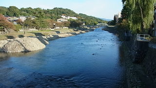 ひがし茶屋街に行く途中で渡る